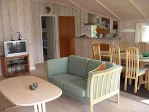 Holiday House Hvide Klit 1012 - Image 3