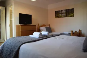 St Aubyns Guest House - Image 5