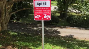 Check it out! 2 BR/ 1 B Apt very close to 1-24 - Image 2
