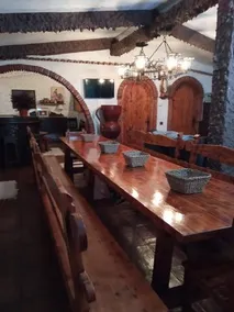CASA TURÍSTICA Villa Carmen, CON AMPLIO JARDIN QUE INCLUYE BARBACOA, 2 PORCHES, PARKING PRIVADO Y PISCINA - Image 4