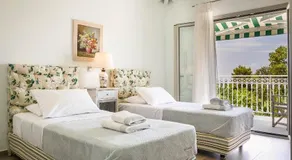 Afrodite Luxury Villa - Image 4
