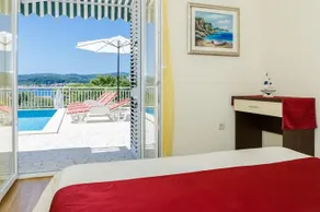 Holiday Villa Perna - Image 2
