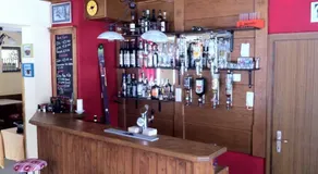 The Apsley Ski Lodge - Image 5