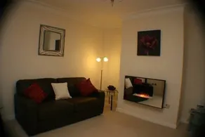 Warwick Apartments - Image 5