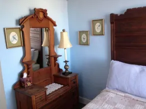 The Gothic Inn - Image 4