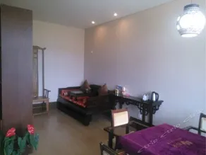 Jiucheng Palace Courtyard Inn - Image 5