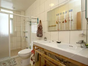 12 Kids House - Image 5