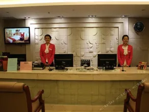 Longze Tianxia Holiday Hotel - Image 3