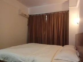 Yijia Holiday Hotel - Image 5