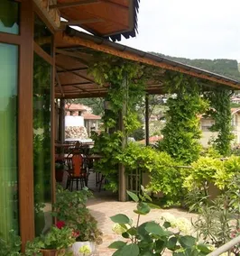 Hotel White Rose - Image 2
