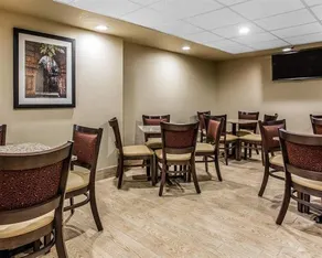 QUALITY INN & SUITES COLUMBIA - Image 5