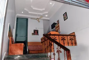Sairatna Hotel - Image 2