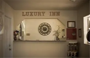 Luxury Inn and Suites Copperas Cove - Image 3
