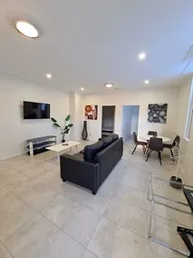 Exchange Hotel Goulburn - Image 2
