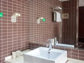 Jiaheng Holiday Inn - Image 5