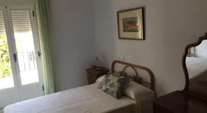 AT LA VINUELA - Image 5