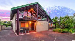 9 Marshall Street - Large Family Holiday Home Just Metres To The Beach - Image 5