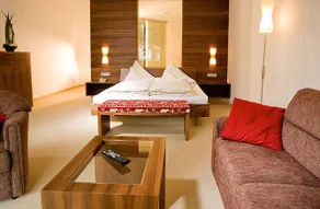 Juffing Hotel & Spa - Image 2