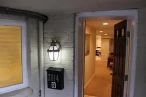 Lovely Remodeled 2bdrm Basement Home - Image 2