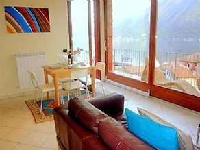 Argegno Modern Apartment - Image 4