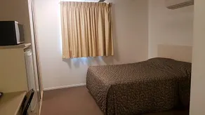 Sarina Hotel - Image 5