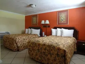 Motel 90 - Image 2