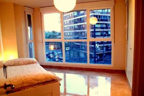 RealRent Jardines de Viveros Estudio - Image 3
