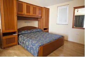 Apart Hotel Bijeli Delfin - Image 2