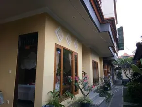 Budi House Bungalows - Image 2