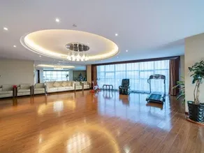 Yulong International Hotel - Image 2