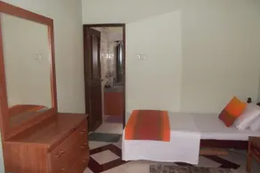 Dan Home - Image 4