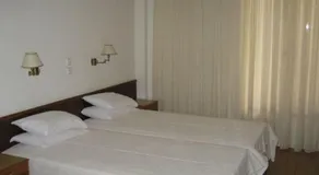 Miami Hotel - Image 5