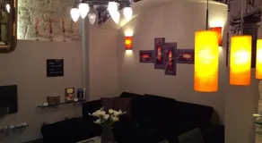 Serene City Centre Apartment Budapest - Image 2
