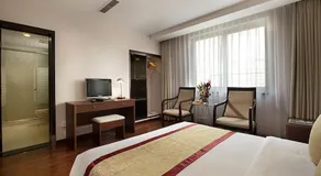 City Line WangFuJing Hotel - Image 3