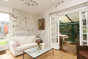 Bed and Beige - Image 5
