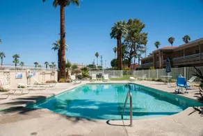 Cathedral City Travelodge - Image 2