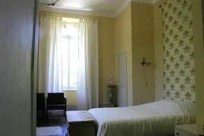 Pradia's Modern Retreat - Image 4
