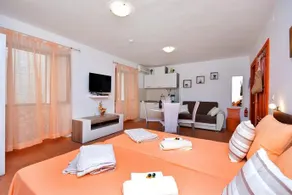 Apartments & Rooms As - Image 5