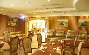 Carol Hotel - Image 5