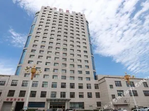 Crown Gloria Hotel - Image 3