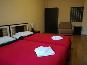 Hotel Hills - Image 4