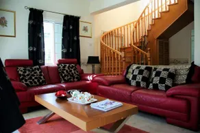 Bobby S Beach House - Image 5