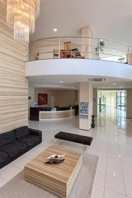 Tulip Inn Biarritz - Image 2