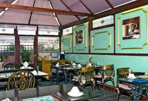 Hillrise Guest House - Image 3