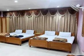 Royale Paradise - Image 4