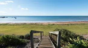 Penguin Beach House - Image 5
