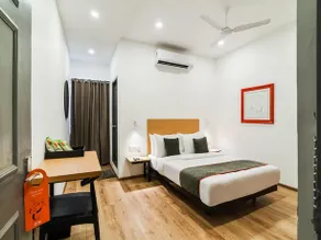 OYO Townhouse 054 Thoraipakkam - Image 4