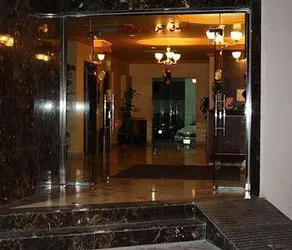 Grand Suite - Image 3