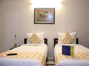 FabHotel Dior Pink City - Image 4