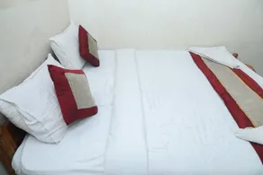 Universal Inn - Image 3